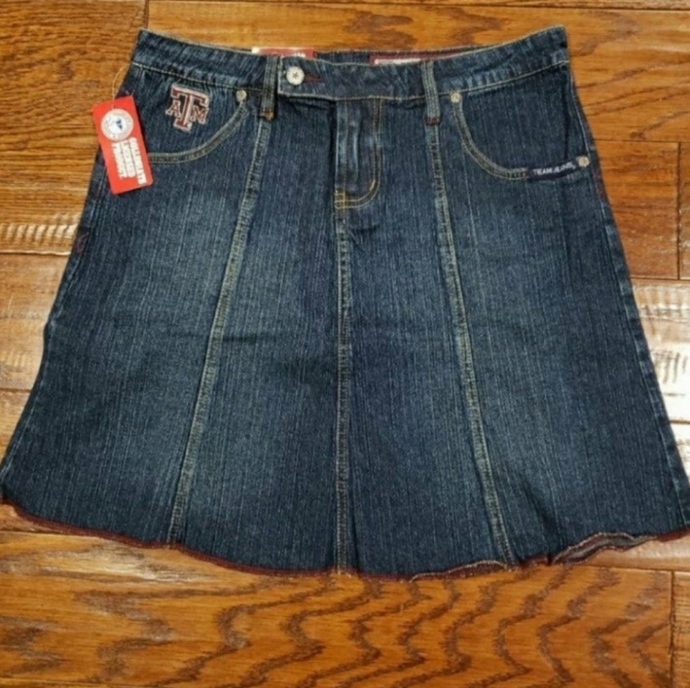 TEXAS A&M AGGIES - NWT Team Jeans Denim Skirt - Size 6